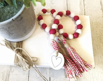 Perles en bois rouges de coeur primitif, guirlande de coeur, perles de ferme, guirlande de perle en bois