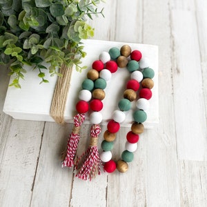 Christmas Wooden Bead Garland, Holiday Farmhouse Beads, Tiered Tray Decor