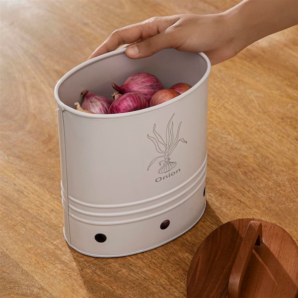 Onion storage barrel,onion box, onion keeper, onion bin, onion storage container, farmhouse style container,kitchen container,onion bag