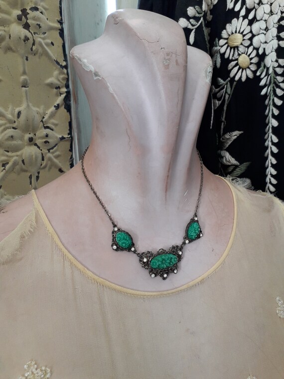 vintage 1930s emerald green necklace