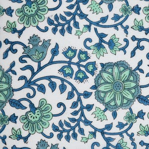 Tessuto di cotone indiano, tessuto verde stampato a mano, tessuto tagliato su misura, tessuto per tovaglioli, tessuto personalizzato per abiti, artigianato