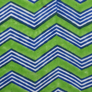 Tessuto stampato a blocchi a zig-zag, tessuto in voile di cotone al 100% tagliato su misura, tessuti indiani, tessuto per tende, artigianato, cucito, regalo di nozze