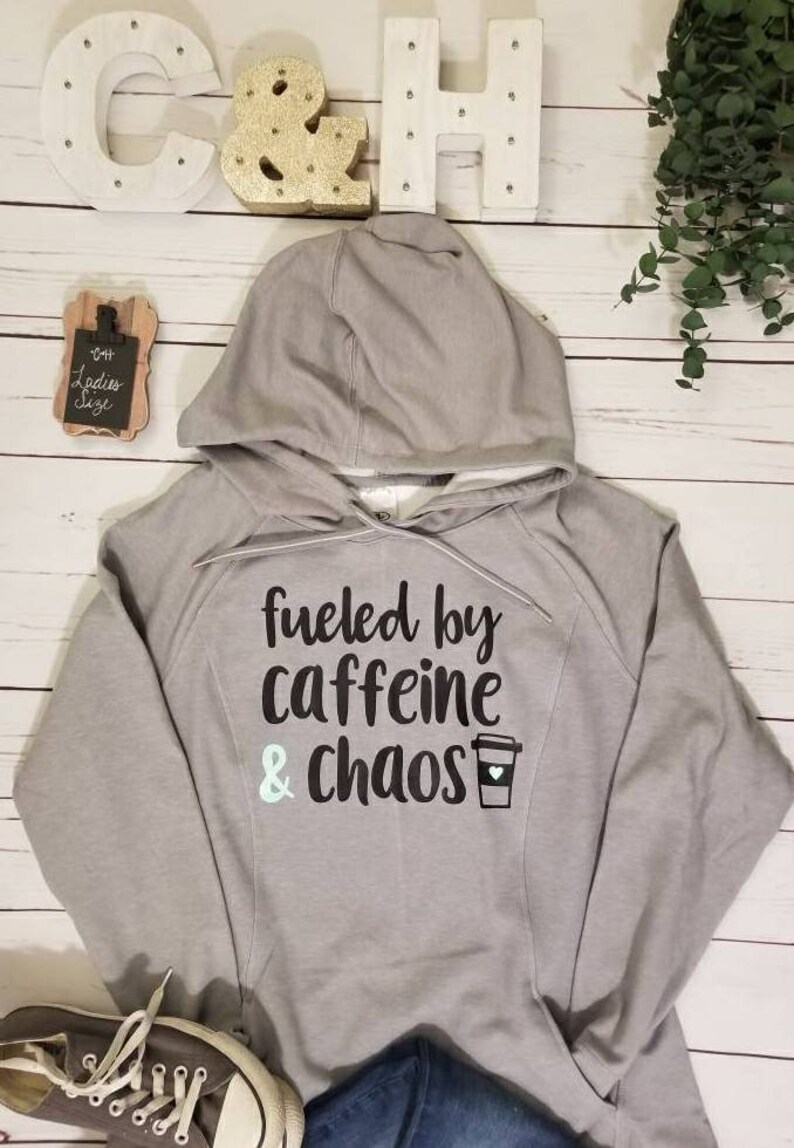 Fueled by caffeine and chaos women/'s fitted hoodie