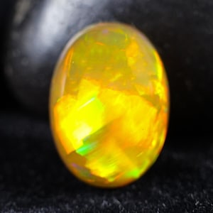 12.30 Crt AAA Ethiopian Fire Opal Stone: Vintage Oval Gemstone