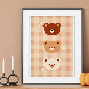 Stampa artistica di un orso accogliente / Stampa artistica di un orsetto / Stampa artistica neutra per la stanza dei bambini / Stampa a quadretti marroni / Stampa di tre orsetti / Arte per la stanza dei bambini / Sala giochi