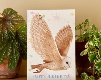 Biglietto d'auguri fatto a mano con gufo barbagianni: illustrazione fantasiosa di animali selvatici, formato A6
