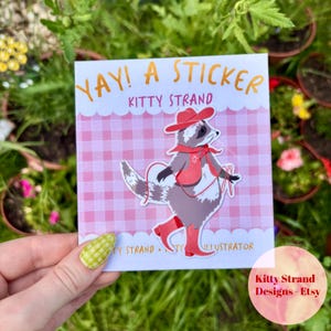 Sticker vinyle cowboy raton laveur - sticker plastifié météo et imperméable - sticker bouteille d'eau - sticker ordinateur portable - sticker cow-girl rose pour ordinateur portable