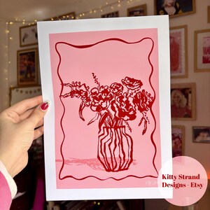 Modern Vase Art Print | Minimal Above Bed Pink Art |  Red & Pink Line Art | Striped Vase Art | Flower Bouquet Wall Decor | Gallery Wall Art