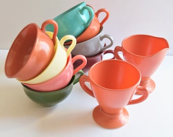 Hazel Atlas Ovide Platonite Set of 10 Cups (8) Creamer (1) Sugar dispenser (1)