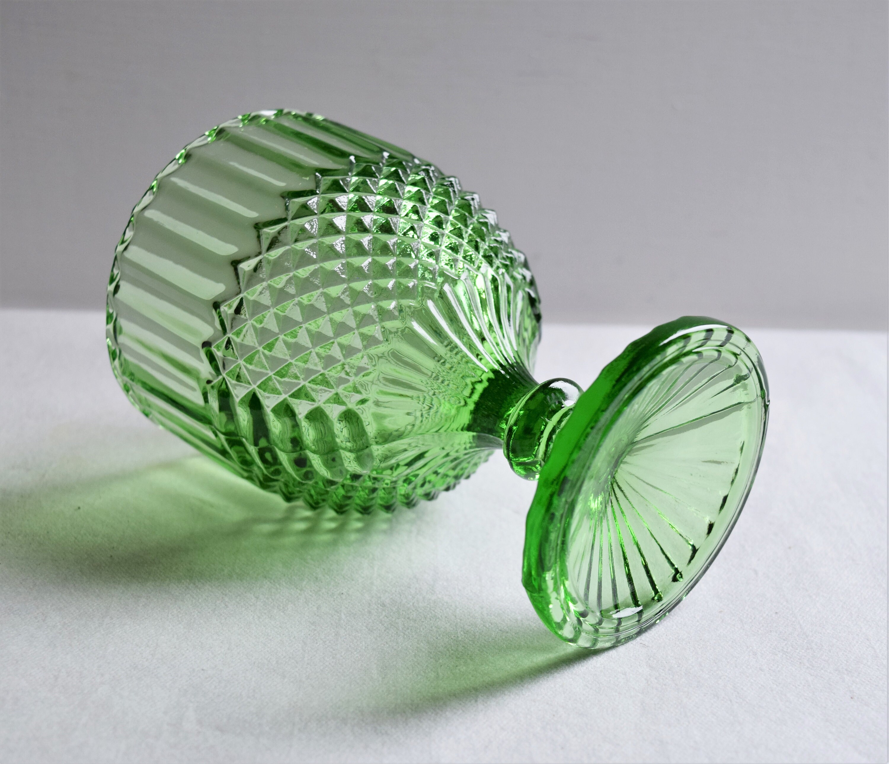 Emerald Green Anchor Hocking Goblets / Large Green Chalice/ Candy Dish ...