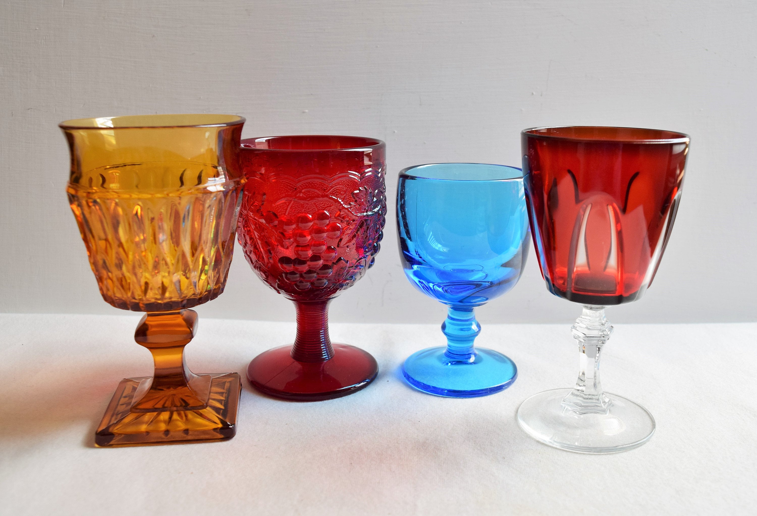 Set Di 4 Bicchieri In Vetro Spessorato Con Rilievo Vintage - 350 Ml, Alti E Robusti, Lavabili In Lavastoviglie - 4