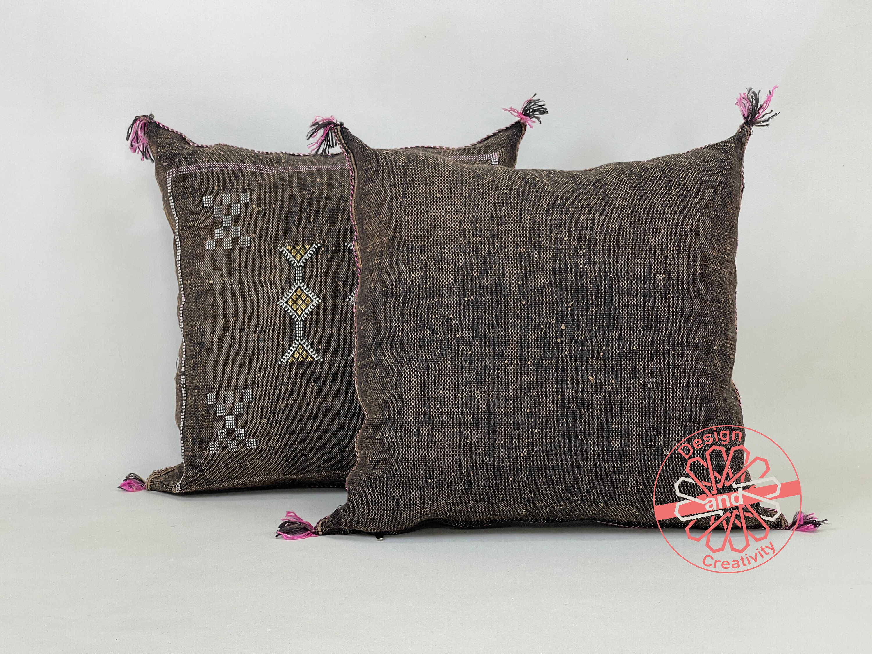 Funda De Almohada De Seda Con Cactus Marroquí Marrón: Cojín Sabra Hecho A Mano (20 X 20) - México