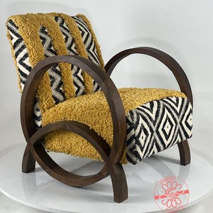 Moroccan Kilim Rug Accent Chair, Mid-Century Modern Lounge Chair, Retro Vintage Style Armchair, Cozy Dining Room Decor