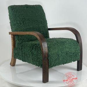 Mid-Century Modern Lounge Chair, Retro Vintage Style Armchair, Cozy Dining Room Decor, Moroccan Kilim Rug Accent Chair