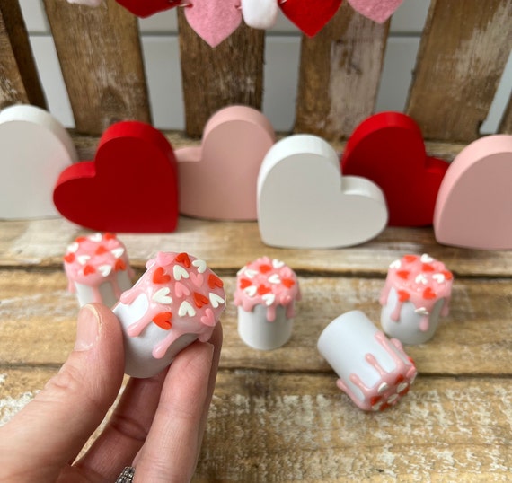 Valentines Heart Marshmallows, Fake Valentines Decor, Hot Cocoa  Marshmallows, Valentines Decor, Valentines Coffee Bar Decor, Dripping Heart  