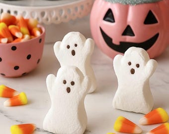 Faux Halloween Ghost Marshmallows, Halloween Desserts, Faux Ghost Treats, Boo Jar Filler, Halloween Photo Prop, Spooky Tier Tray Decorations