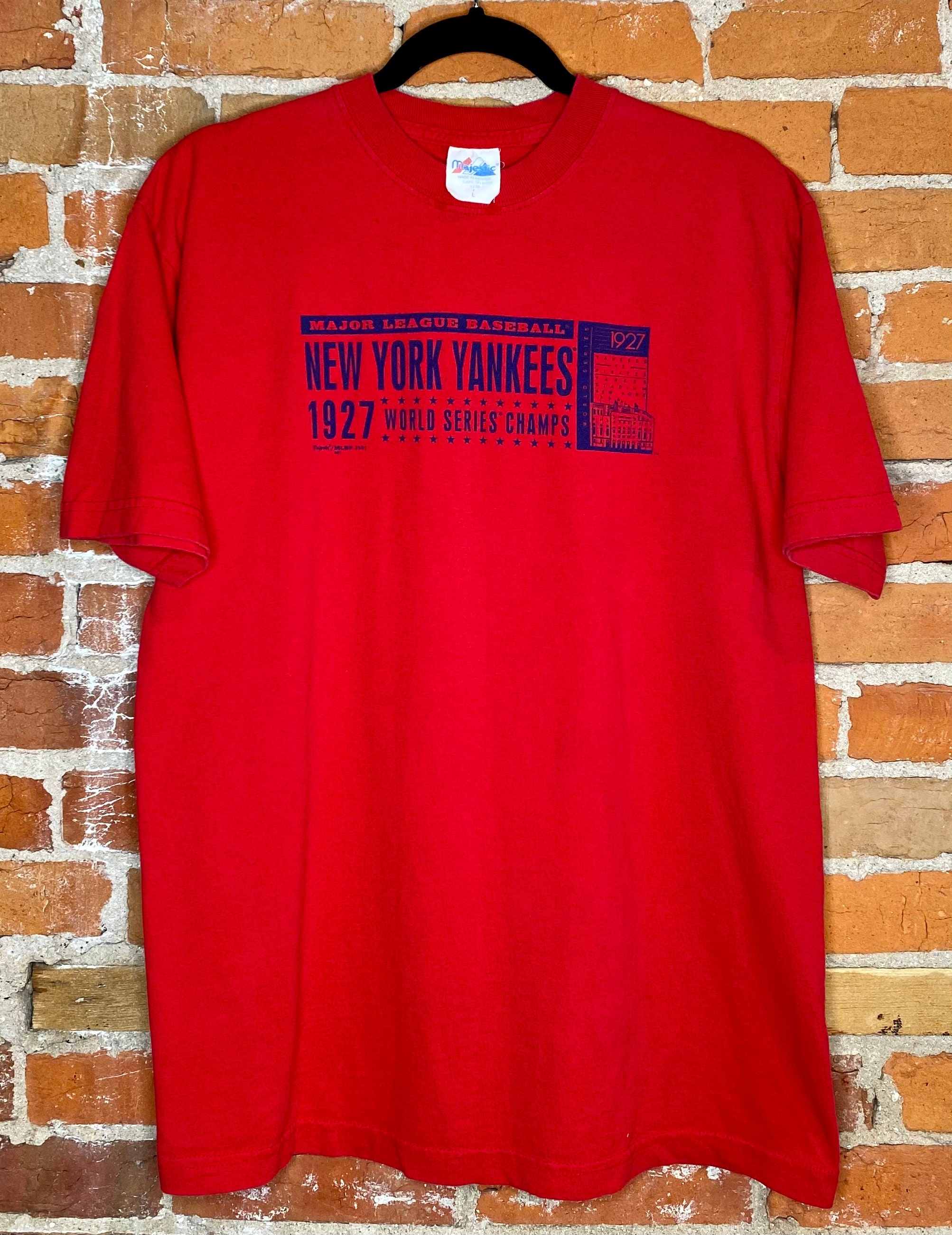 Super Soft Tee New York Yankees Vintage Logo SlimFit T-Shirt Adult &  Youth Sizes