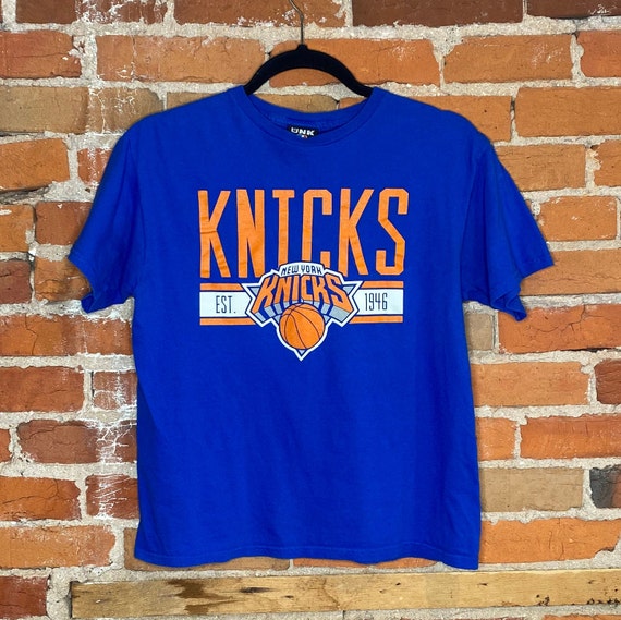 Vintage 90s New York Knicks Starter NBA Graphic Ringer T Shirt