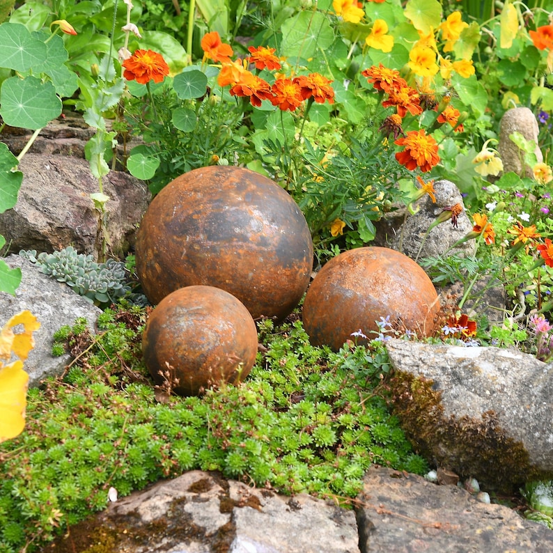 Garden Ball Ornament Garden Ball Decor Metal Garden Decoration Rusty Garden Balls Patio Ornament image 4