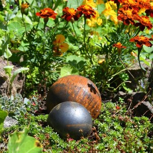 Garden Ball Ornament Garden Ball Decor Metal Garden Decoration Rusty Garden Balls Patio Ornament image 3