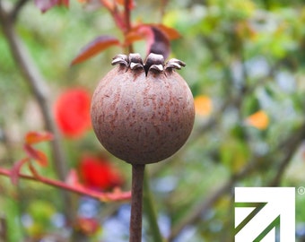Metal Garden Flower Ornament | Rusty Metal Poppy Seedhead | Garden Decoration | Garden Gift For Her & Him