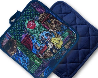 Agarraderas inspiradas en Disney - La Bella y la Bestia / Utensilios de cocina Disney / Regalos Disney / Regalos de Bella / Regalos de La Bella y la Bestia