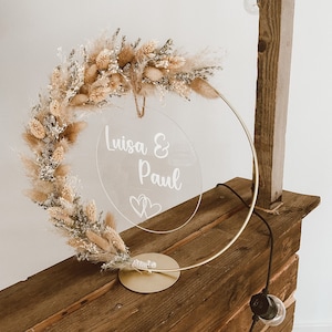 Dried flower wreath with acrylic glass pane, standing wreath as a wedding gift, personalized wreath with dried flowers
