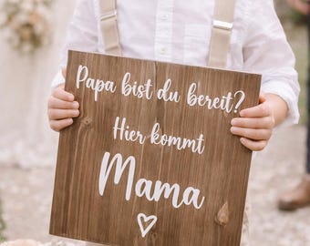 Letrero de madera "Aquí viene mamá" - Letrero de boda de madera personalizado, letrero para portador de anillos, decoración de boda infantil
