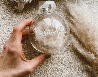 Personalized Christmas bauble with dried flowers | Christmas tree decoration with name | Christmas & Secret Santa gift idea | Handmade