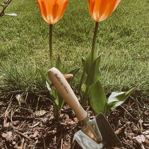 Wooden shovel personalized Mother's Day gift Garden gift idea Garden trowel with name Housewarming gift Grandma gift idea image 6