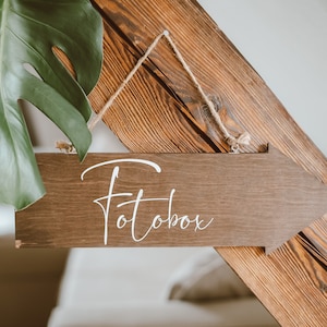Wooden arrow | Personalized garden party signpost | Wedding sign | Wedding signpost | Wedding sign | Party decoration wood
