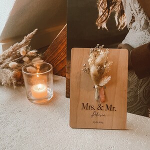 Geschenkkarte Hochzeit | Geldgeschenk Hochzeit | Hochzeitskarte | Holzkarte mit Trockenblumen | personalisierte Postkarte | gravierte Karte