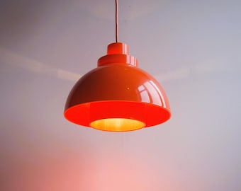 Orange Retro Plastik-Deckenlampe - ""Minisol"" - Design von K. Kewo für Nordisk Solar." Dänemark. 1970er Jahre.