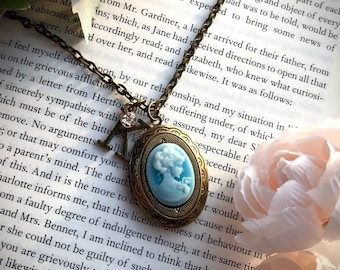 Locket Necklace, Cameo Necklace, Light Blue Cameo Necklace, Personalized Cameo Locket, Regency Locket Necklace, Personalized Vintage Locket