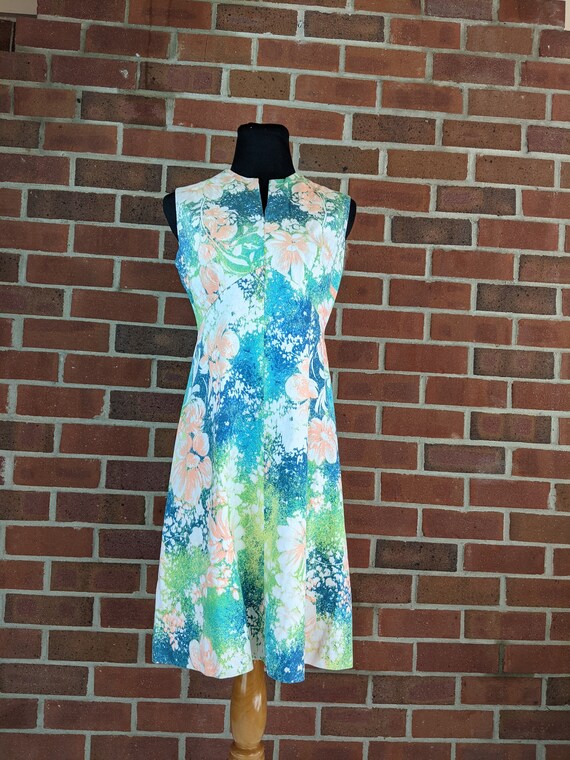 60s Floral Summer Dress - image 10