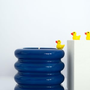Blue Ceramic Candle Jar – Handmade Ribbed Pottery Vessel – Glossy Sculptural Candle Holder – Modern Fun Decor – Unique Gift Idea