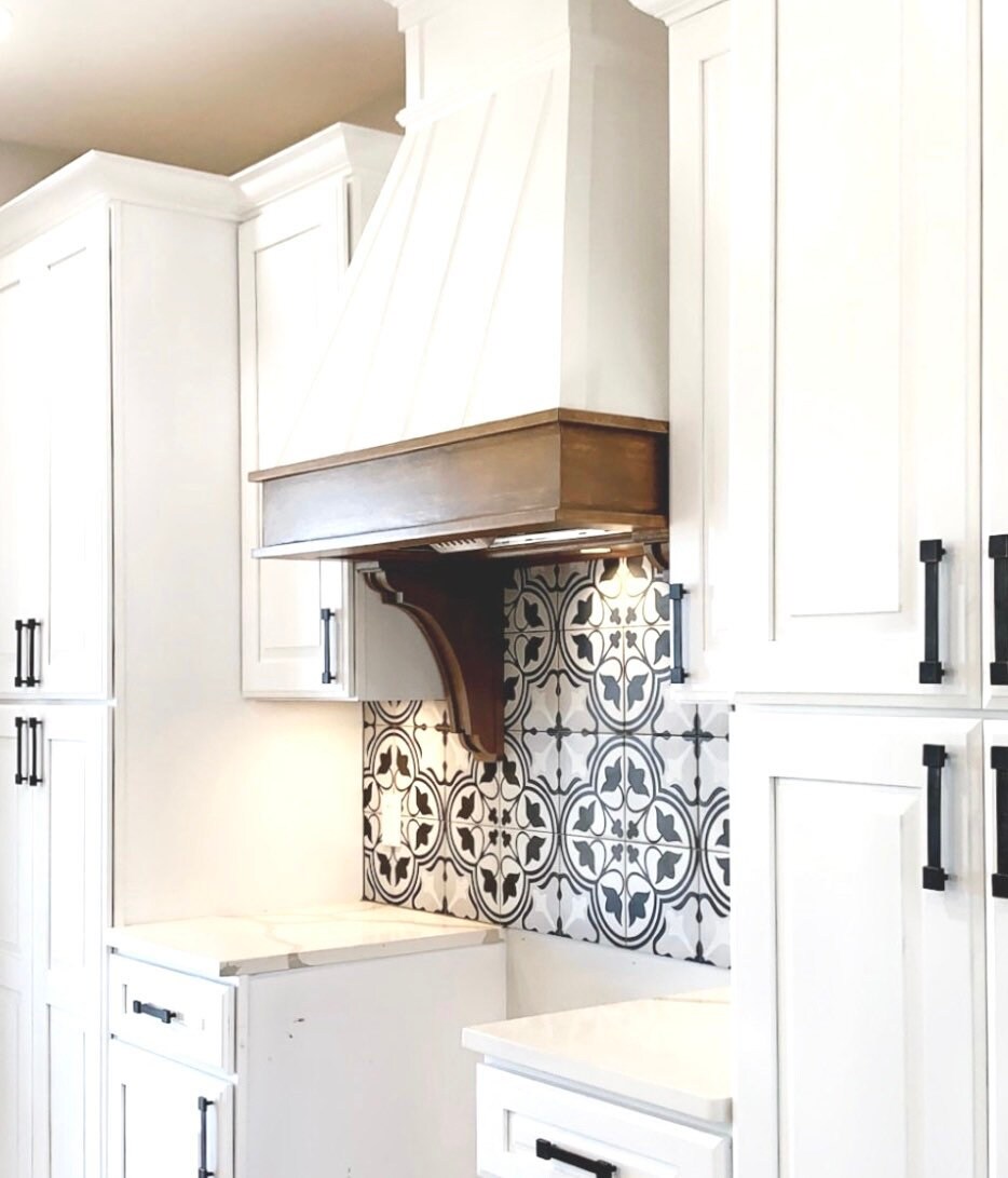 2 Range Hood corbels, pair (2), 16 x 20 x 3.5