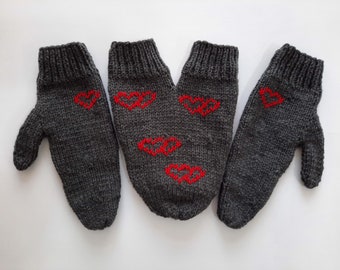 Couple Mittens in wool knitted hearts in Dark Grey (char coals)hand holding mittens for him and her, gift for winter wedding lovers