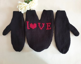 Couple Mittens Handmade in wool knitted love heart patterns in Black,hand holding mittens for him and her, gift for winter wedding lovers