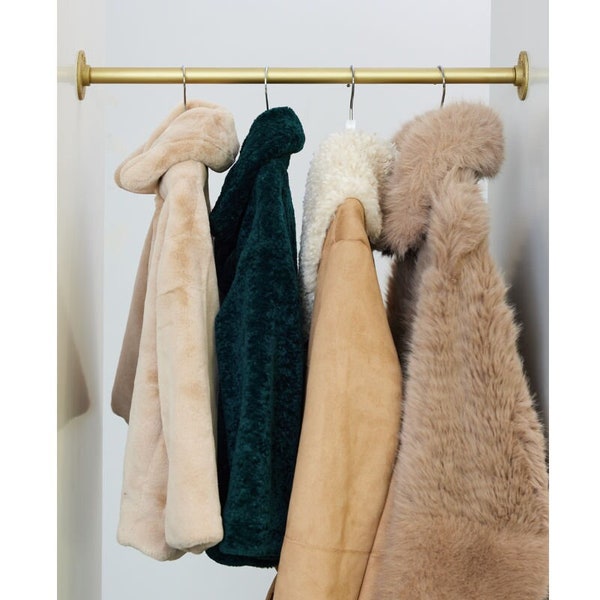 Kleiderstange zwischen zwei Wänden in der Trendfarbe Gold  | Industrial Garderobenstange zur Montage Wand zur Wand | Garderobe