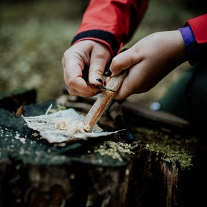 Artisan Fire Starter™ Ferro Rod Fire Steel & Striker Fatwood Tinder Handmade, Wood-Turned Handle, Cowhide Lanyard Bushcraft Camping image 6