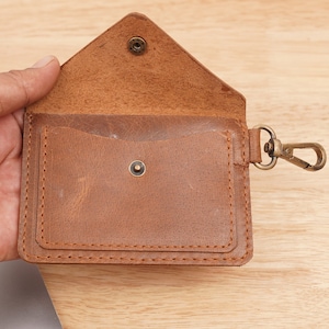 Monedero de cuero, llavero y tarjetero personalizado. Monedero de cuero, llavero y tarjetero. Menos de 20 USD. Regalo para Navidad.