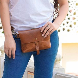 Leder Bauchtasche Frauen Sling Bag Hüfttasche Taille Gürteltasche Tasche Bauchtasche Bauchtasche Reisetasche Bauchtasche Personalisierte Muttertagsgeschenk für Mama