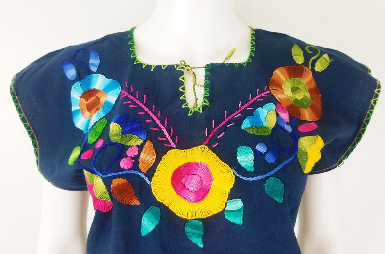 Embroidered Mexican Blouse, Floral Embroidered Blouse image 2