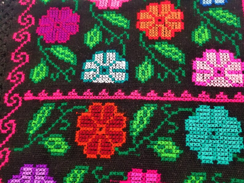 Embroidered Mexican Poncho, Mexican embroidery Poncho made by artisans, Floral Mexican Poncho image 6