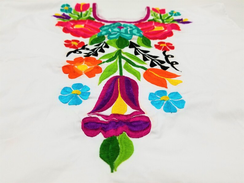 Embroidered Mexican Blouse, Oaxacan Embroidered Blouse image 1