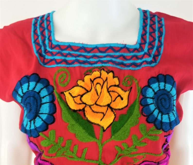 Embroidered Mexican Blouse, Floral Embroidered Blouse image 4