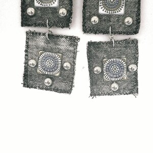 Faded black earrings with silver studs afbeelding 2