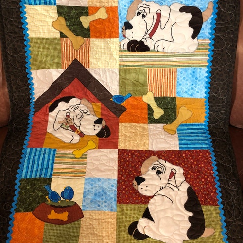 Dog Quilt Pattern Ain't Nothing but A Hound Dog Cute Etsy