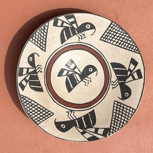 Mata Ortiz Dish Amelia Martinez | Mata Ortiz Ceramic Flying Bee Insect | Polychrome Mexican Native Pottery